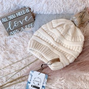 SOLD- Winter Knit Slouchy Beanie Hat (NWT)